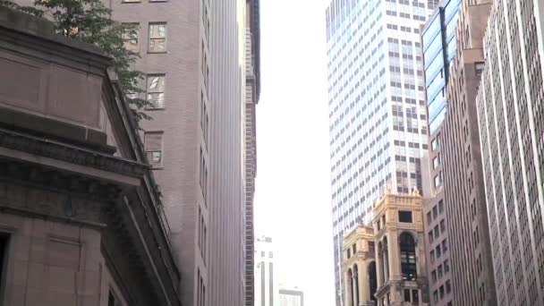 Gratte-ciel bordant Wall Street à New York — Video