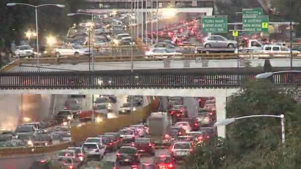Timelapse de tráfico en una calle de la ciudad de México . — Vídeos de Stock