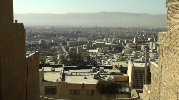 Una vista sul paesaggio urbano in Iran — Video Stock