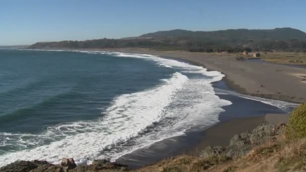 The Pacific coast near Buchupureo — Stock Video