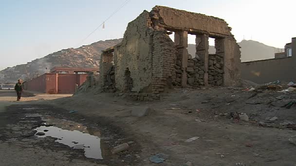 A bombed out neighborhood in Kabul — Stock Video
