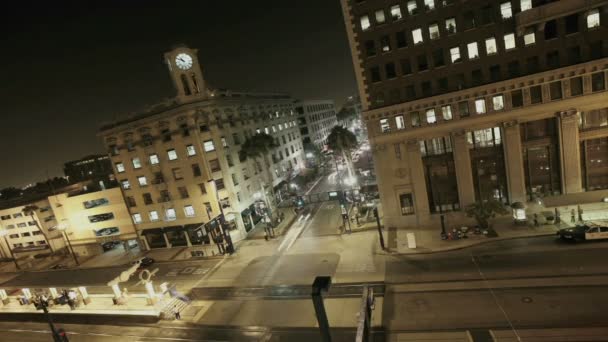 Circulation à travers une intersection occupée — Video
