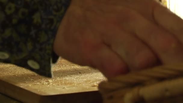 Hands slice bread — Stock Video