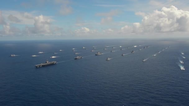 Aérea de flotilla masiva de buques de la Marina — Vídeo de stock