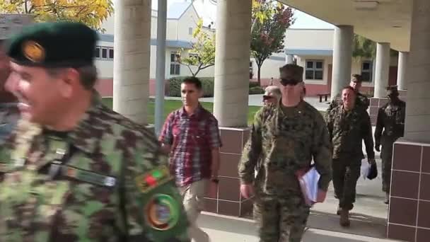 Afgan yetkilileri ziyaret — Stok video