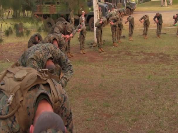 Marines w szkolenie podstawowe — Wideo stockowe