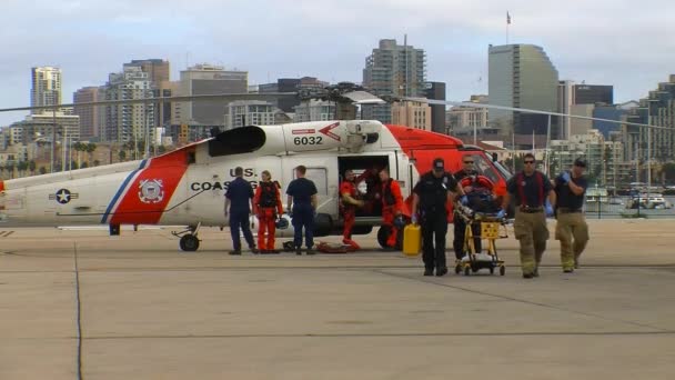 Coast Guard helicopter — Stock Video