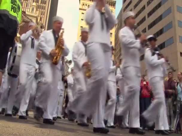 United States Navy sailors parade — Stock Video