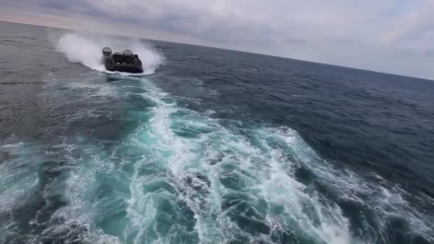 Assault vehicles on the high seas — Stock Video