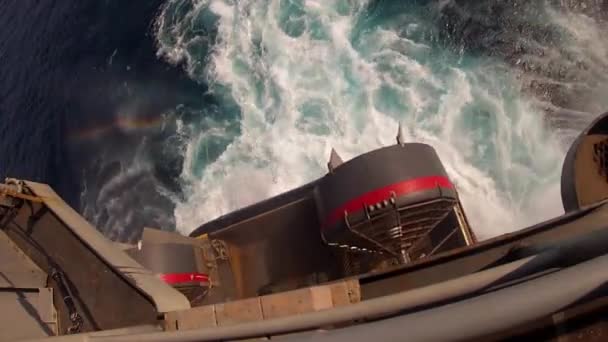 Véhicules d'assaut amphibie sur l'océan — Video