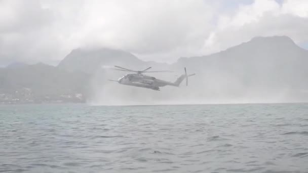 Marinha Selos barco no zodíaco de borracha — Vídeo de Stock