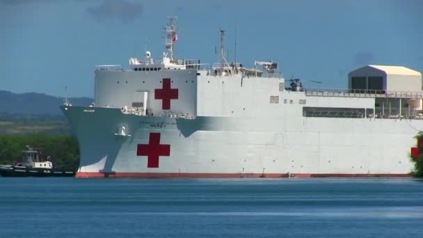 Statek szpitalny Miłosierdzia w żagiel — Wideo stockowe