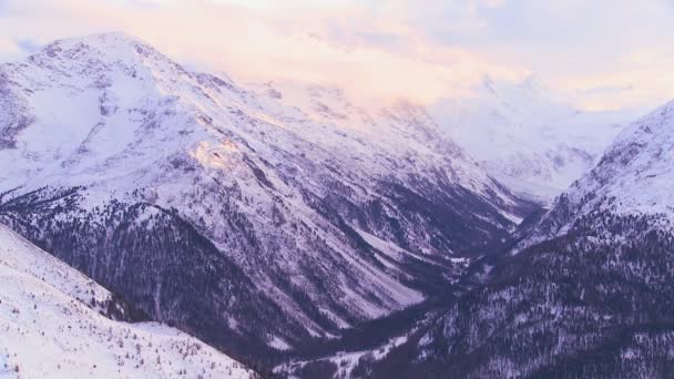 Panorama de los Alpes suizos — Vídeos de Stock