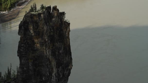 天然塔俯瞰河 — 图库视频影像