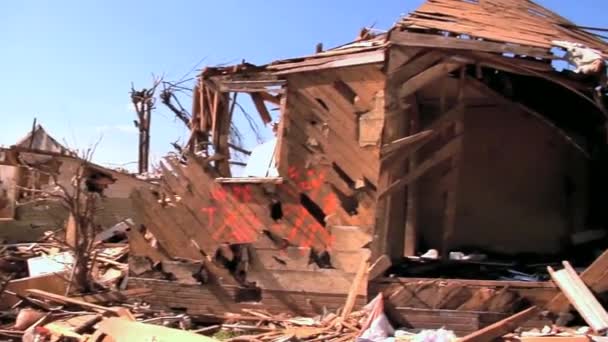 Торнадо опустошает Тускалобо — стоковое видео