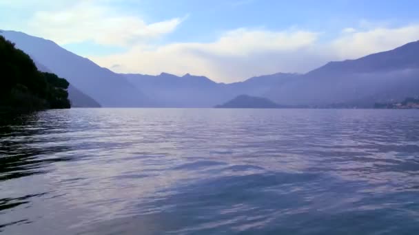 Красивое озеро — стоковое видео