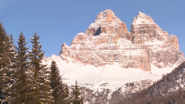 Зимняя сцена в Альпах — стоковое видео