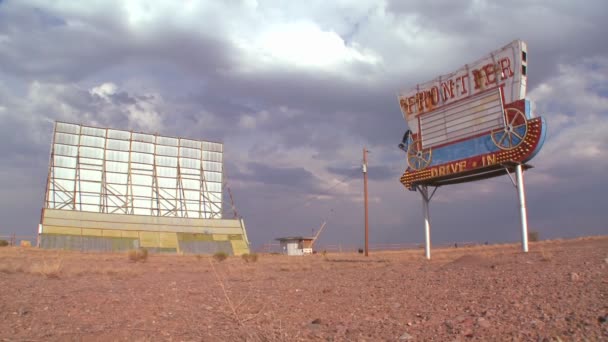 Clouds pass over abandoned drive — Stock Video