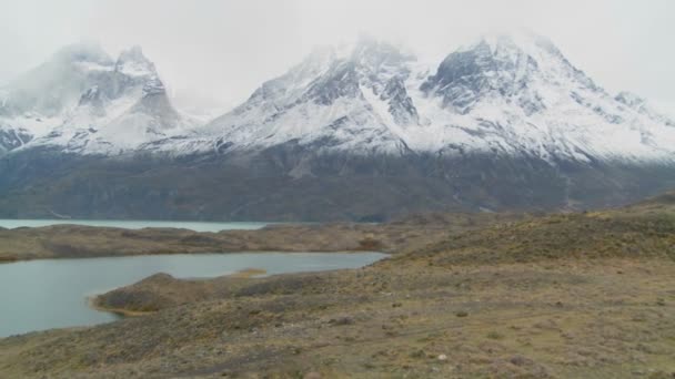 Tavak és csúcs-Patagonia — Stock videók