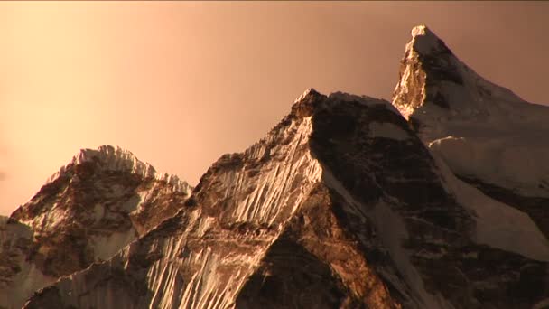 Vista de los picos del Himalaya — Vídeos de Stock