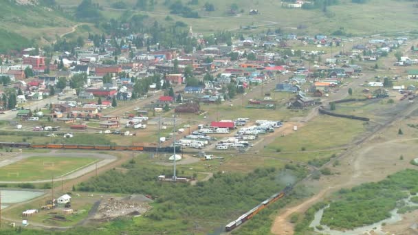 Parní vlak přijíždí do Silverton — Stock video