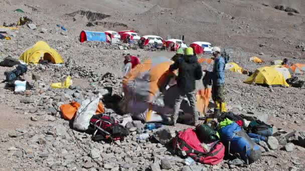 Плаза Аргентина с палатками — стоковое видео