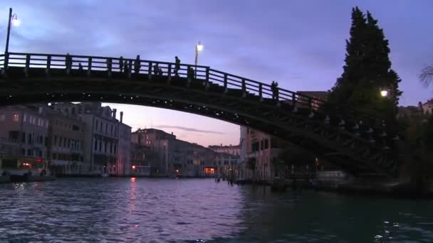 Crepuscolo sui canali di Venezia — Video Stock