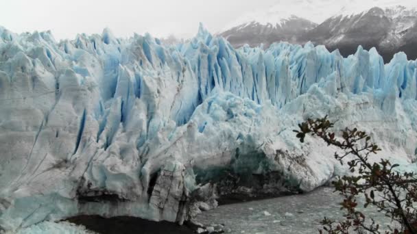 Hermoso glaciar masivo — Vídeo de stock