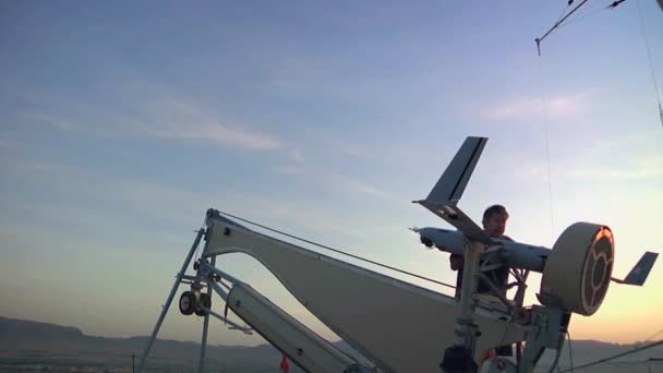 Scan eagle drone spaningsflygplan — Stockvideo
