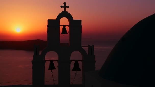 Coucher de soleil derrière sur l'île grecque de Santorin — Video