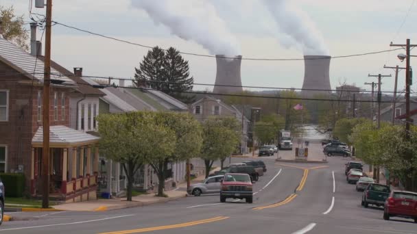 Città alimentata da energia nucleare — Video Stock