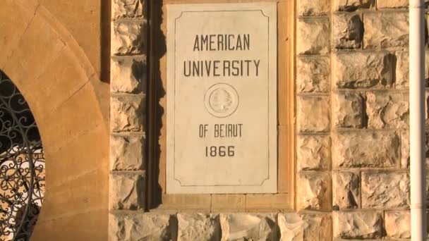 A sign identifies the University of Beirut — Stock Video
