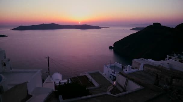 Naplemente, mögött a Santorini görög szigetén — Stock videók