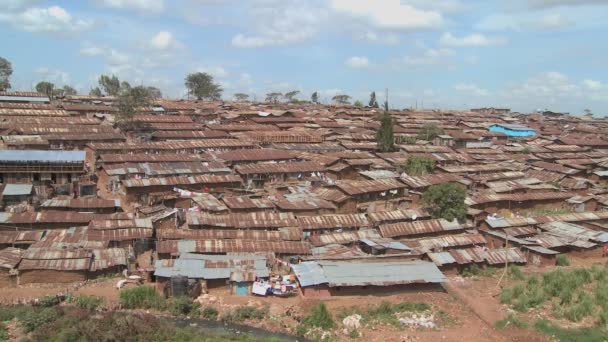 Sloppenwijk gebied in Kenia — Stockvideo