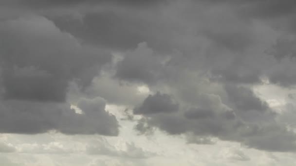 Nubes de tormenta formando — Vídeo de stock