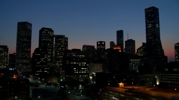 Houston skyline in de schemering — Stockvideo