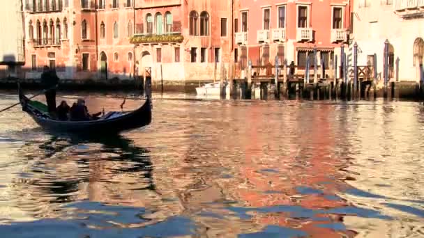 Gondola floats by canals — Stock Video
