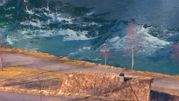 Fjord in Norwegen mit Haus — Stockvideo