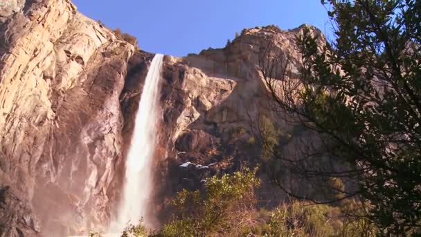 优胜美地国家公园中的瀑布 — 图库视频影像