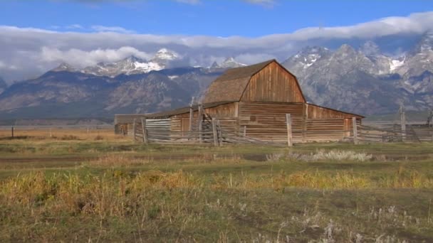 Barn with the Grand Tetons — Stock Video