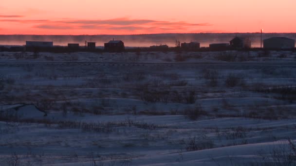 Cabanas no assentamento Hudson Bay de Churchill — Vídeo de Stock