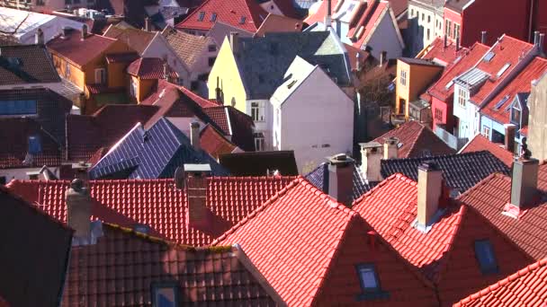 Crooked rooftops of Bergen — Stock Video