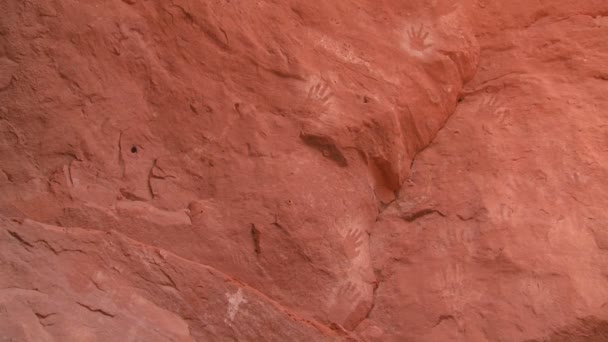 American Indian handprints on a wall — Stock Video