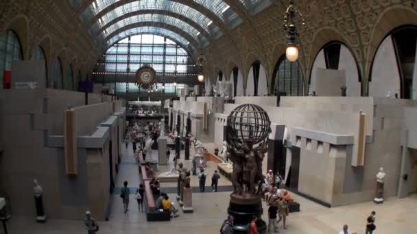 パリのルーブル美術館 — ストック動画