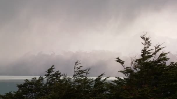 Niebla envuelve los Andes en el Fitzroy — Vídeos de Stock