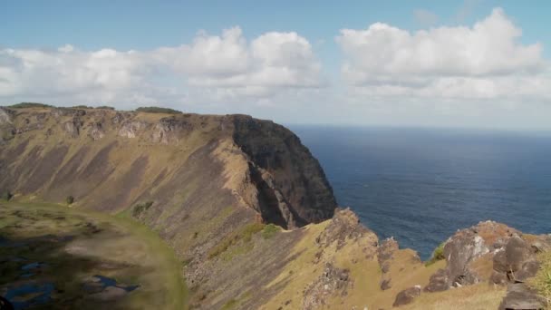 Cráter de cono volcánico en Isla de Pascua — Vídeos de Stock