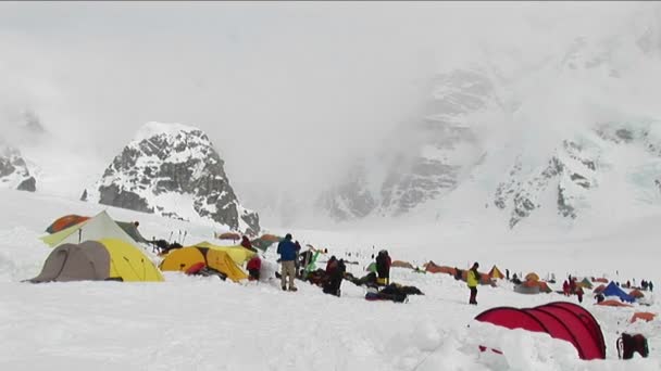 Grande ampli de base à Denali — Video