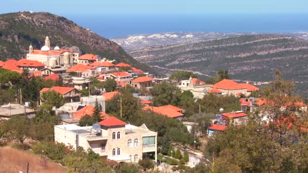 Village dans les collines du Liban — Video