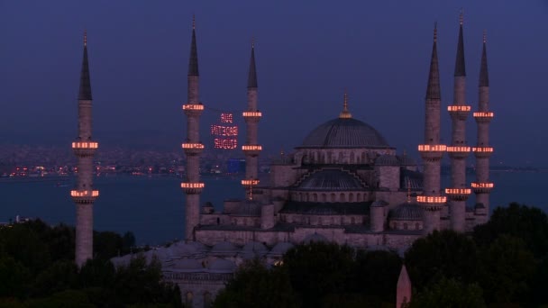 夜间在蓝色清真寺 — 图库视频影像