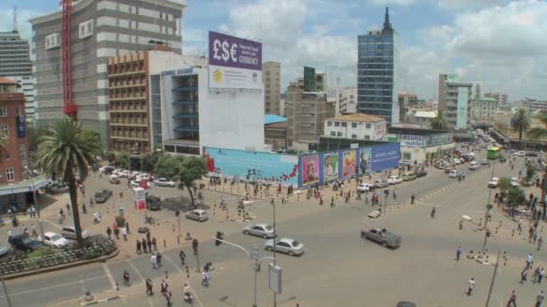 Belebte straßen in nairobi, kenia — Stockvideo